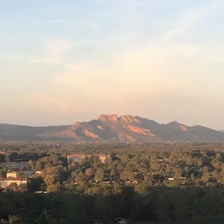 Charmante Maison Provencale A 15 Mn De La Mer, Domaine Du Capitou Avec Piscines * Fréjus