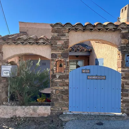 Сasa de vacaciones Charmante Maison Provencale A 15 Mn De La Mer, Domaine Du Capitou Avec Piscines